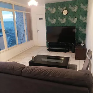 Couette-café Chambre Avec Balcon, Vitry-sur-Seine